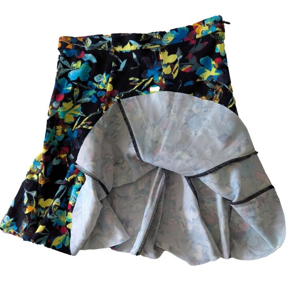 Parker Mini Skirt Size 6 - Picture 2 of 6